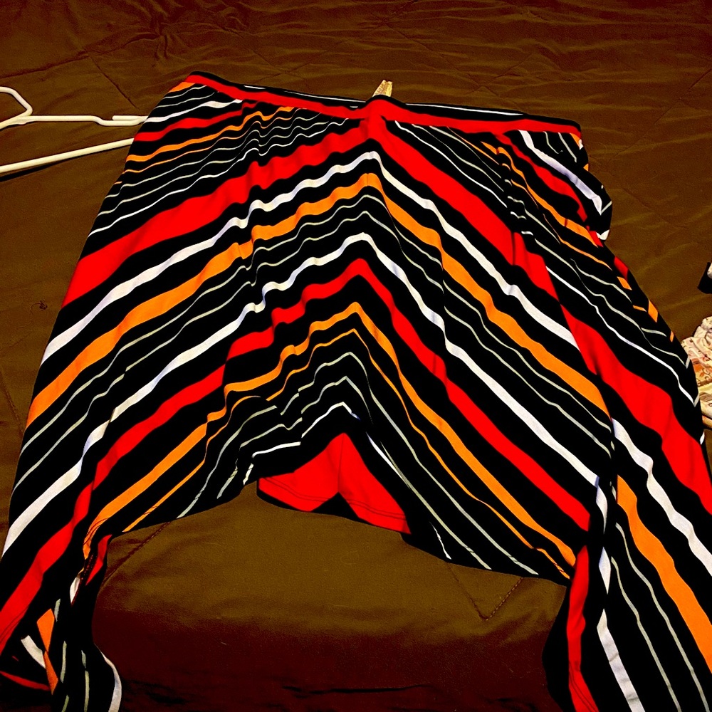 Faded Glory Skirt, pretty colors, size 4x